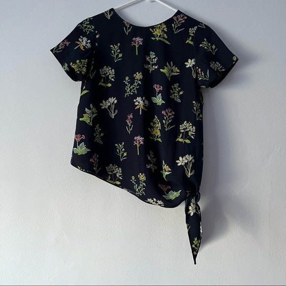 🪴 KANA Floral Side Tie Blouse Small - Picture 1 of 10